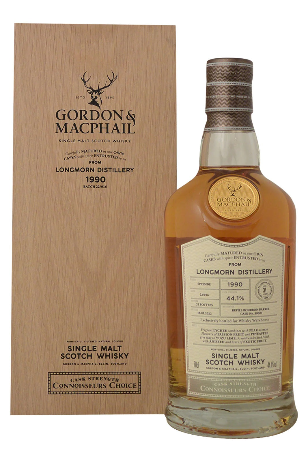Explore Whisky Excellence with Gordon & MacPhail! 🏴